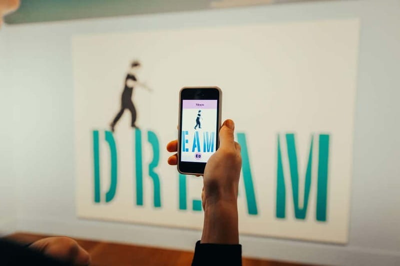 Moco Museum Amsterdam Entrance Tickets with Banksy & More - How the audio guide and headphones shape your visit