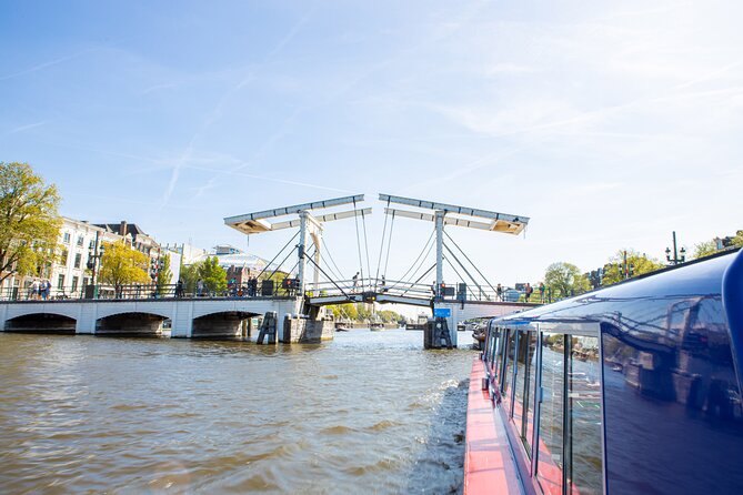 Moco Museum Amsterdam Entry and 75-minute Canal Cruise - Snackbox option: small upgrade, no big detour