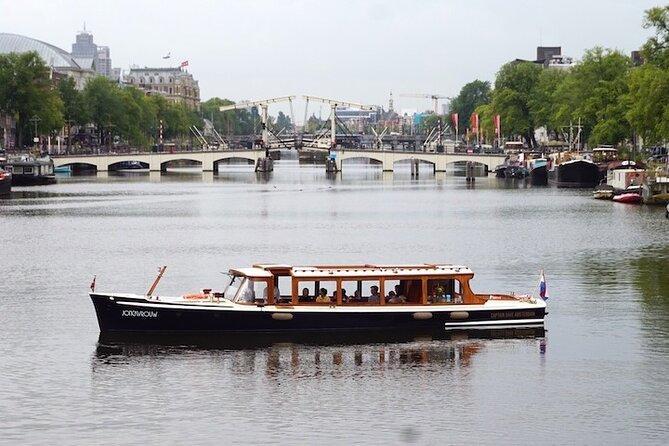 Morning Canal Cruise Amsterdam in Small-Group - Why a morning canal cruise feels different on calm Amsterdam water