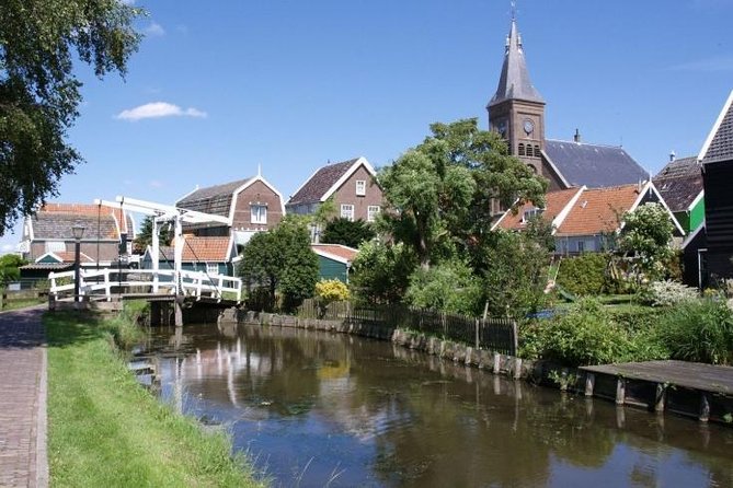 Off the beaten paths Dutch Country Side Private Tour in Jaguar - Monnickendam: a historic harbor town in a short visit