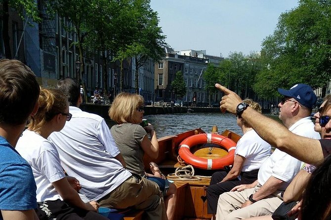 Open Dutch Boat! Silent electric drive. Nice cosy boat ride... - Who this cruise suits best, and who should think twice