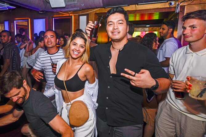 Original Amsterdam Pub Crawl - The Middle of the Crawl: Free Shots, Discounted Drinks, and Games