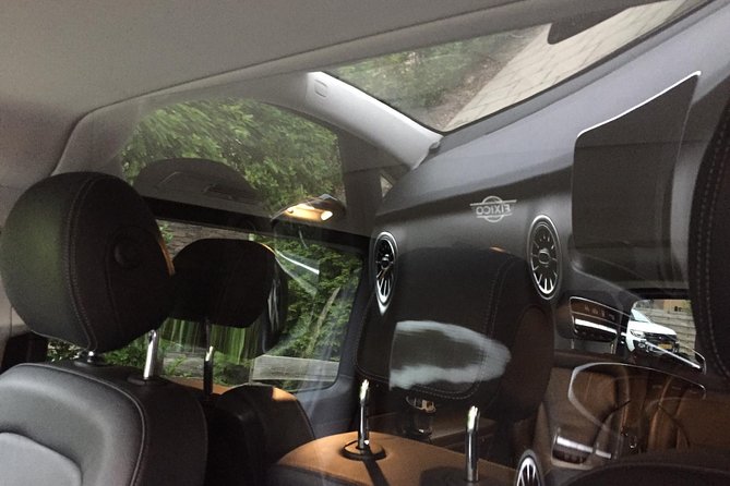 Private Amsterdam Departure Transfer to AMS Schiphol Airport - How to Use This Service Without Regrets