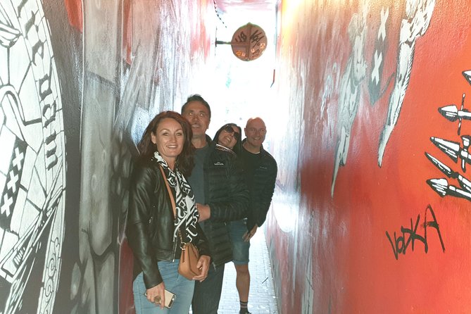 Private Amsterdam Red Light District and Coffee Shop Tour - Why the Red Light District tour feels less awkward than you fear