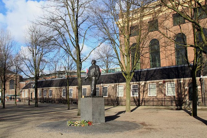 Private Amsterdam WW2 walking tour - Why this 2-hour Amsterdam WWII walk feels manageable
