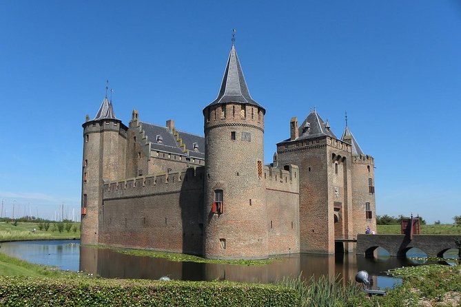 Private day trip to the Dutch castles from Amsterdam - Your Private Guide Matters: From Yula to Bram to Michael