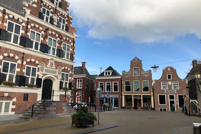 Private daytour from Amsterdam into the Countryside - Volendam’s Haven Harbour, Seafood Snacks With Real Character