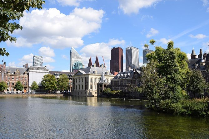 Private Delft and The Hague Tour incl. Madurodam from Amsterdam - Entering The Hague and Delft with a real time plan