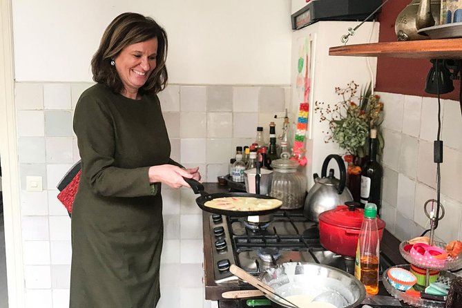 Private Dutch Pancake Cooking Class in an Amsterdam Canal Home - Finding Amstel 264 and meeting Fusina in the real Amsterdam you came for