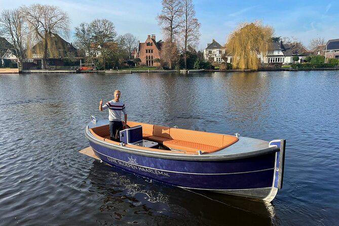 Private Electric Boat Rental in Haarlem (No License Required) - What your time on the water feels like, from check-in to return