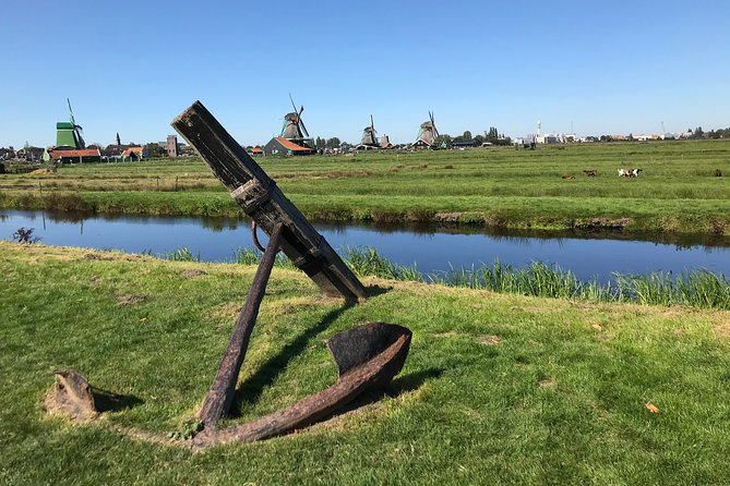 Private Excursion to Zaanse Schans, Edam, Volendam and Marken - Volendam Harbor: Where Dutch Coast Culture Comes Alive