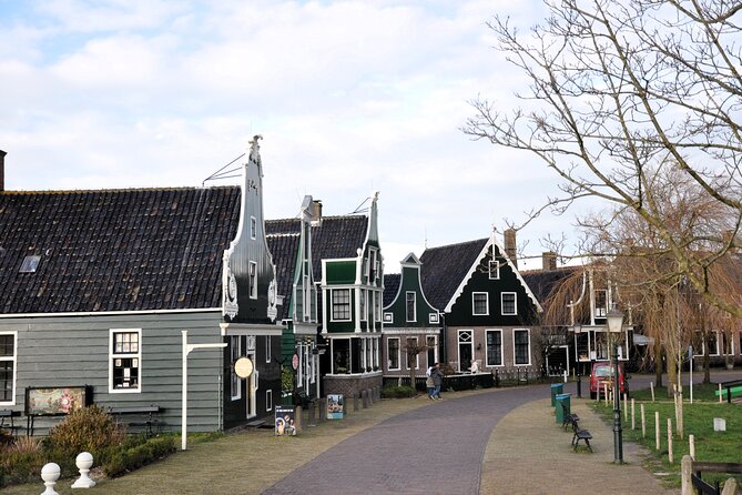 Private Guided Keukenhof Gardens and Zaanse Schans Tour - Price and value of $480.63 per person for this combo day
