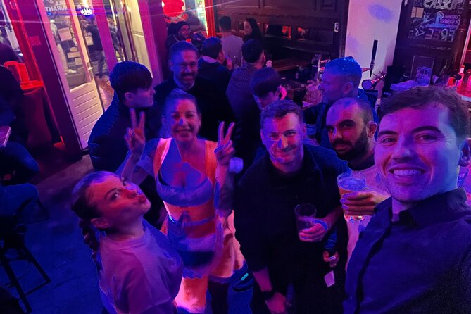 Private Hostess Bar Tour in Amsterdam Red Light District (3h) - Who this is best for, and who should be cautious