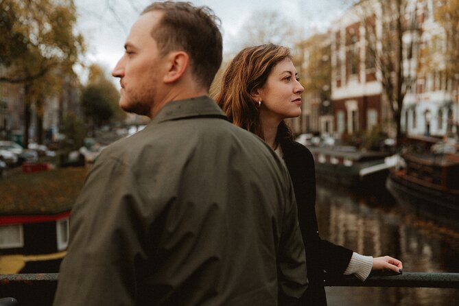 Private Love Story Photowalk Experience - Meet the guide mindset: Diana Tamarova sets the pace