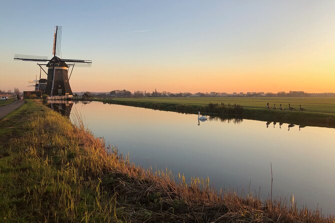 Private tour from Amsterdam, windmills, clogs & cheese.. - Marken and the Marker Lake: Quiet Old-Island Vibes