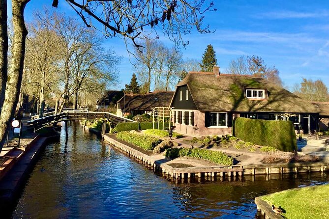 Private Tour to Giethoorn with boat and Zaanse Schans windmills - Should you book this private day trip?