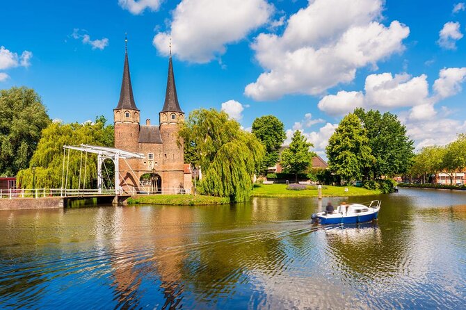 Private tour to Kinderdijk windmills and Delft from Amsterdam - Delft on Foot: Canals, Gables, Churches, and Vermeer Time
