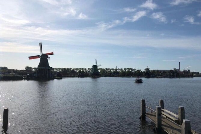 Private Tour to Tulips, Keukenhof, Windmills & Cheese Farm - Should you book this tour, or go on your own?
