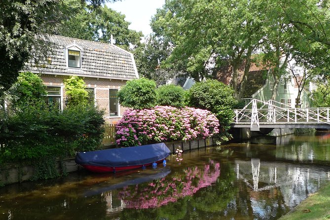 Private Tour Zaanse Schans Windmills and Volendam in Jaguar - Guide Style: Remco’s Humor and Off-the-Beaten-Path Feel