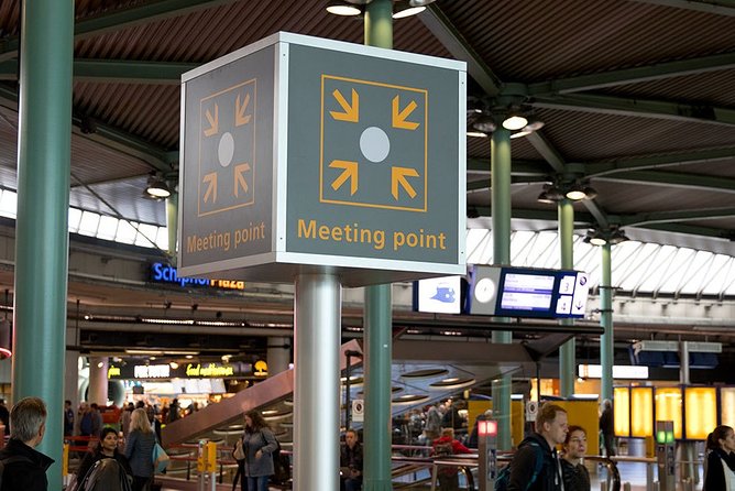 Private Transfer from Amsterdam Airport Schiphol to The Hague - The 45-minute ride to The Hague: timing and comfort