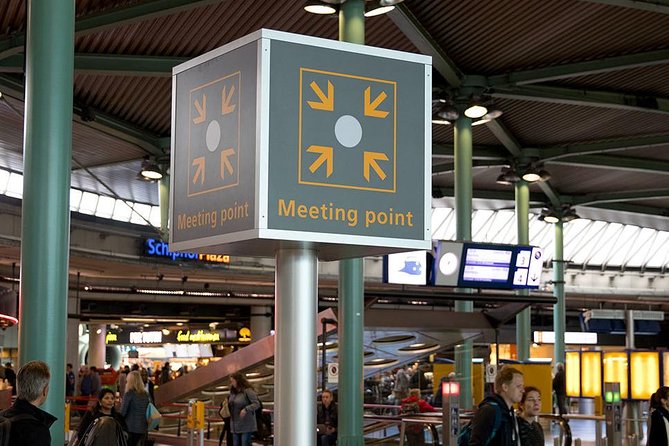 Private transfers from or to Schiphol (AMS) airport Amsterdam - Why a private Schiphol transfer beats taxi lines
