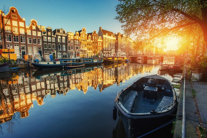 Private walking tour Amsterdam. English or Spanish. - Flower Market Area and Floating Blooms Perspective