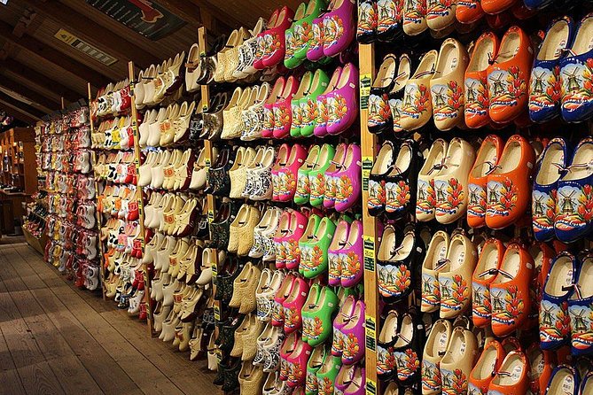 Private Zaanse Schans & Volendam Tour: Windmills, Cheese & Clogs - Zaanse Schans: why this windmill village works so well
