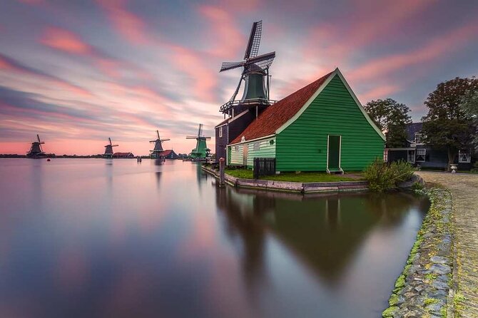 Private Zaanse Schans & Volendam Tour: Windmills, Cheese & Clogs - Volendam harbor time: shops, views, and seafood options