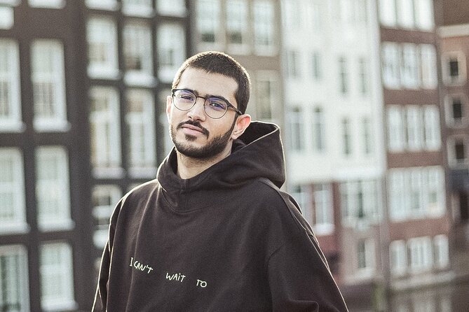 Professional Tinder Photo Session in Amsterdam - How the locations and variety translate into better dating photos
