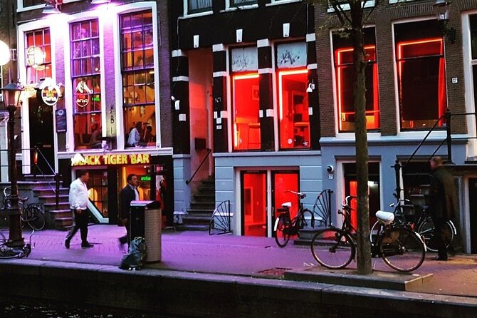 Red Light District Primetime Private Tour for 18+ Only - Weather and comfort: a practical note for late plans