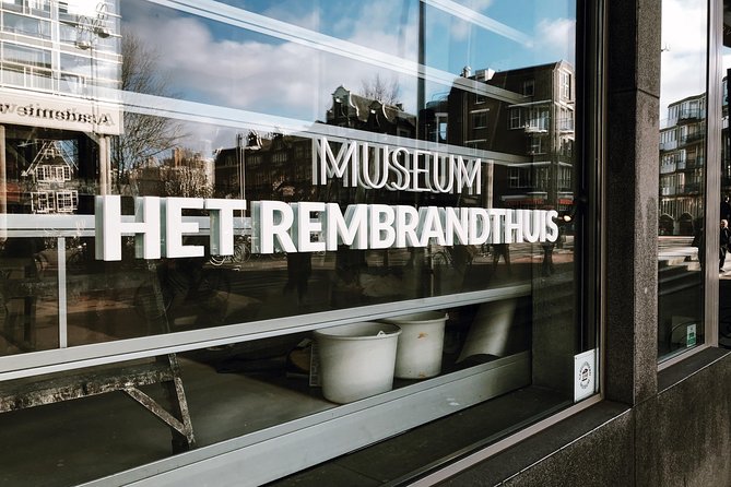 Rembrandt House & Neighborhood Exclusive Guided Walking Tour - Walking by the Amstel: Skinny Bridge and Blue Bridge Facts