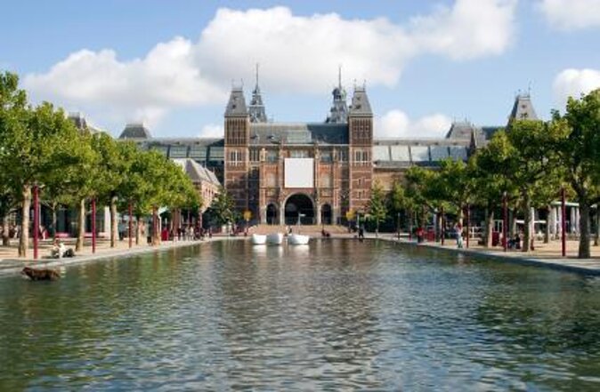 Rijksmuseum Amsterdam and Canal Cruise with Snackbox - Rijksmuseum plus canal cruise: why this combo makes sense