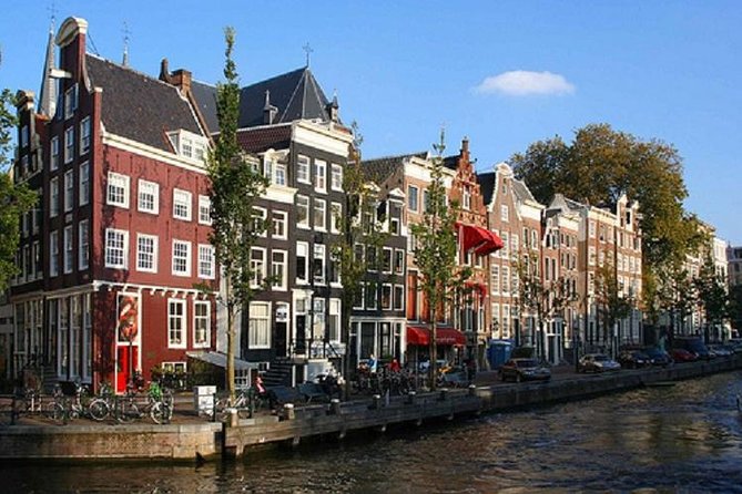 Secrets of Amsterdam Walking Tour plus Dutch Sweets Tasting - Nieuwmarkt and de Waag, plus the Rembrandt connection