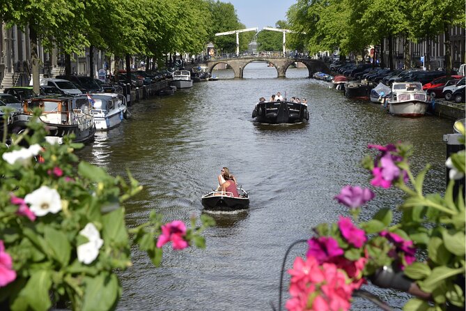 Self-guided city walking tour in Amsterdam - Route pacing: 2 hours on paper, 3+ hours in real life