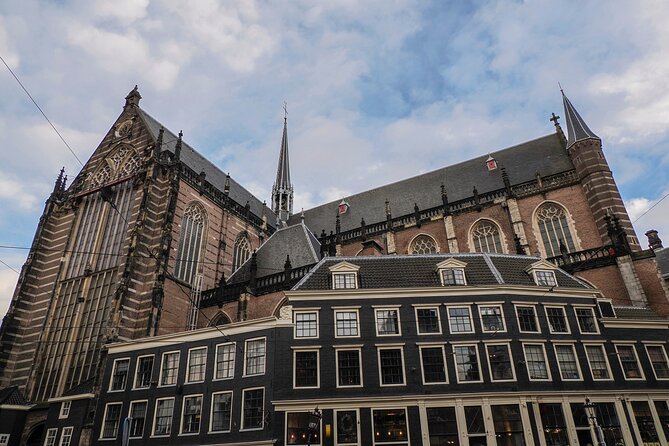 Skip-the-line Royal Palace of Amsterdam Private Guided Tour - How a Private Tour Stays Private in Canal-City Reality