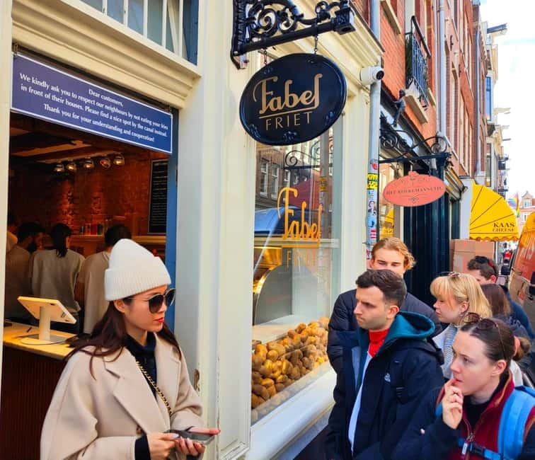 Skipping Lines & Sipping Beers: A History Tour of Amsterdam - Stroopwafel From the Oldest Bakery in Amsterdam: Sweet, Fresh, and Very Hard to Ignore