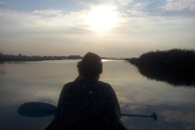 Small-Group Guided Sunset Canoe Tour in Waterland with Dinner - Picnic dinner on an island, plus windmills over the lake