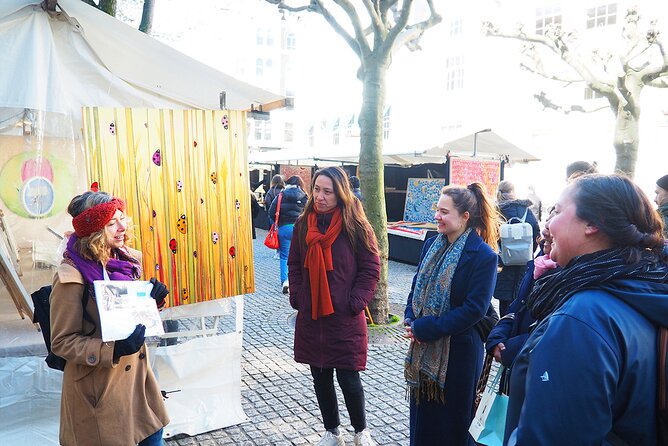 Small-Group Women's History Tour in Amsterdam - Nes and the theater hub: power, money, and a key twist about America