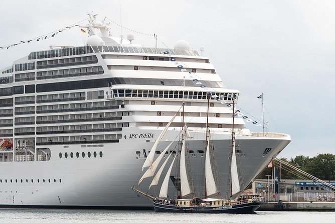 Taxi from a hotel in Amsterdam to the cruise port in Amsterdam - Key Highlights To Know Before You Go