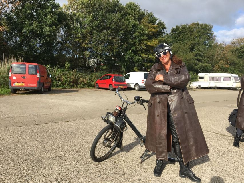 Texel: Solex Moped Rental - Getting Ready: Driver’s License, No Alcohol, and What Comes With the Moped