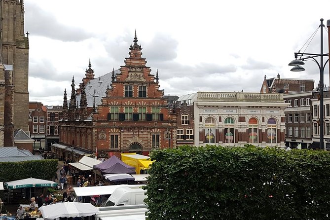The rise of Haarlem: Culture, History, Art and Architecture Walking Tour - Where the walk begins: Grote Markt 17