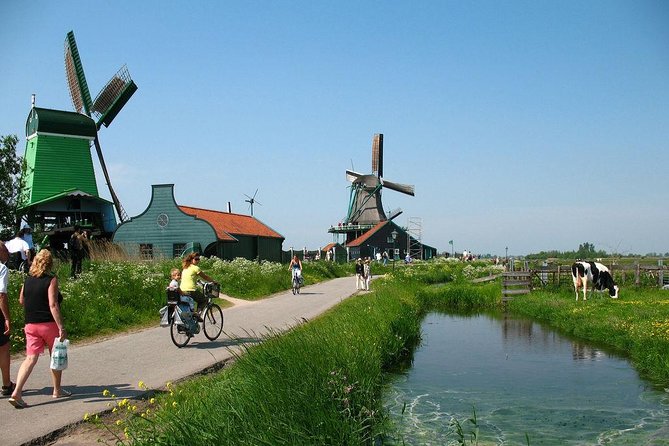 The Ultimate Zaanse-Schans Private Day Trip - Zaanse Schans Wooden Clogs Workshop: Watch, Try, and Move With the Crowd