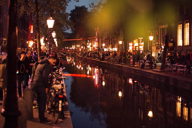 Treasures of Amsterdam: Coffeeshops & Red Light District Private Tour - Expect Curfew and Crowds to Change What You See