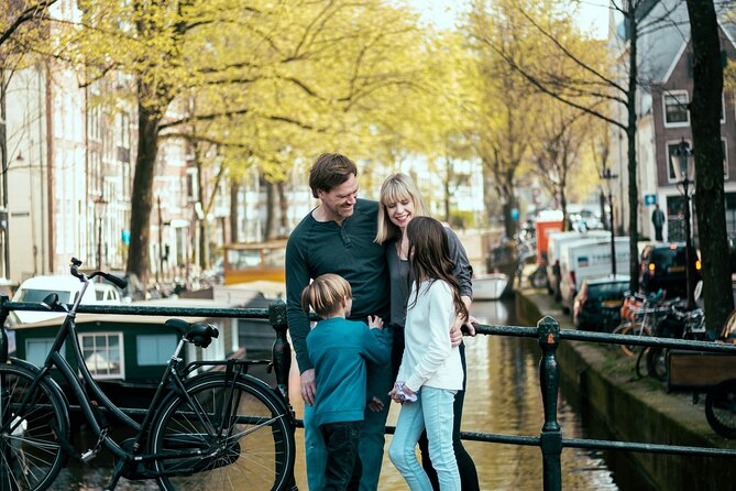 Vacation Photoshoot & Tour in Amsterdam - Icons you’ll recognize, plus angles that feel like you found them
