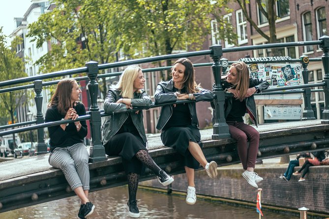 Vacation Photoshoot & Tour in Amsterdam - What you get back: watermarked gallery, retouching, and timing
