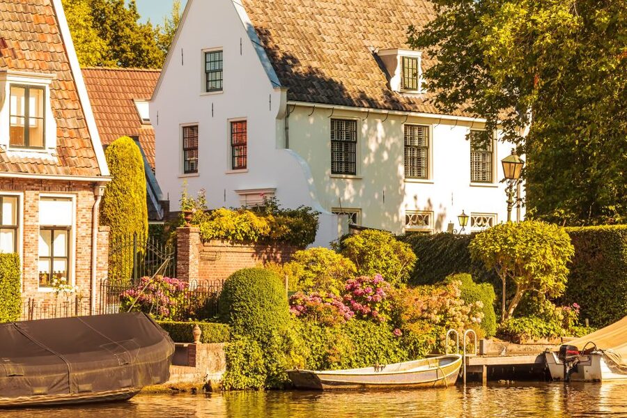 Vecht River: Full-day Cruise with Lunch - The castles and 17th-century estates you’ll be spotting all day