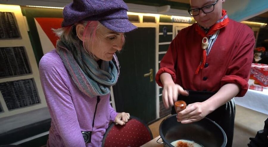 Volendam: 2.5-Hour Cheesemaking Workshop & Clog Making Tour - FAQ