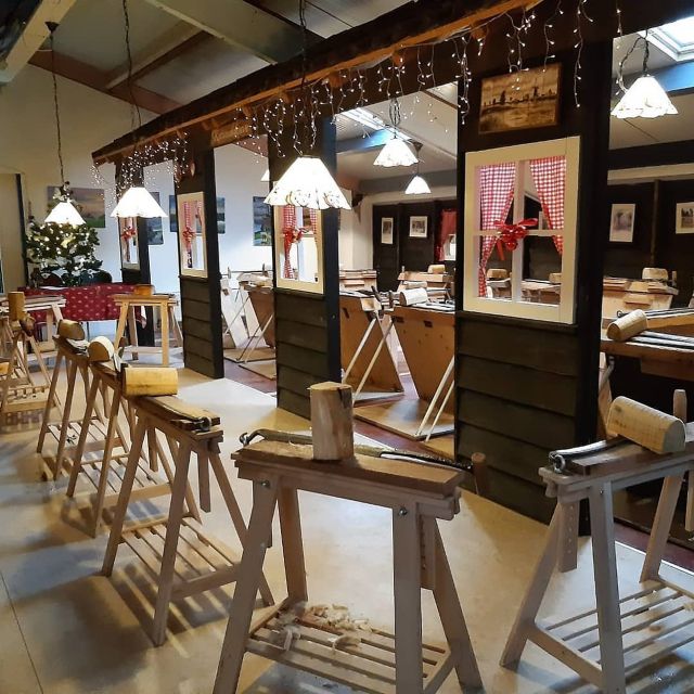 Volendam: 2-Hour Clogmaking Workshop and Cheese Tour - Simonehoeve in Katwoude/Volendam: where this workshop happens