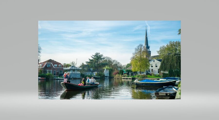 Volendam: Bike Rental including Highlights-Routes - Zuiderwoude and Broek in Waterland: slow down and walk