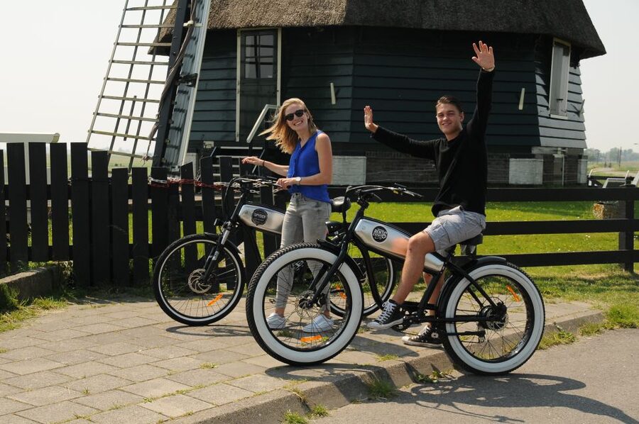 Volendam: E-Fatbike Rental - How the Route Works: Scan, Ride, Repeat